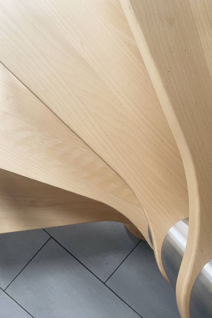 Holztrittstufen Buche in einer Spindeltreppe